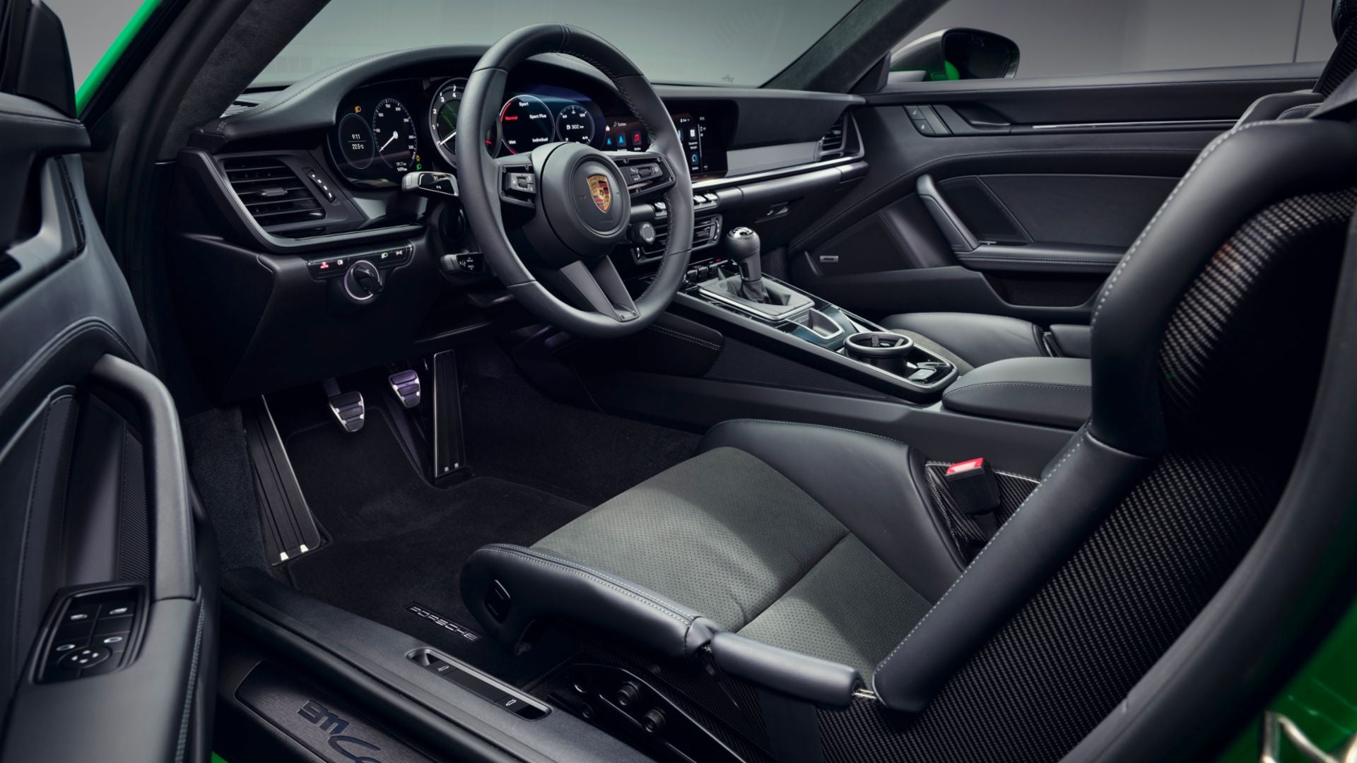 2023 Porsche 911 Dakar interior and technology St. Louis MO
