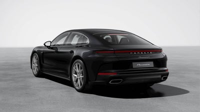 2026 Porsche Panamera 4