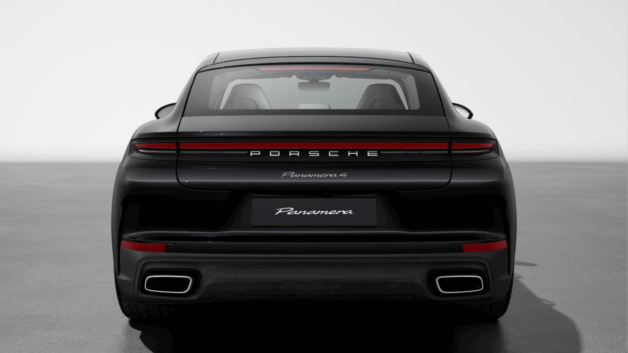 2026 Porsche Panamera 4