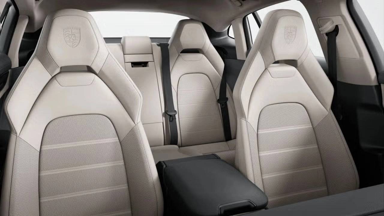 2026 Porsche Panamera Panamera 4