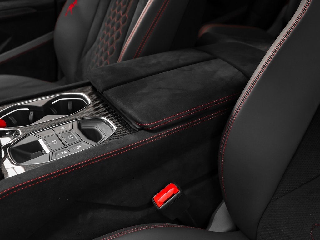 2024 Lamborghini Urus Performante