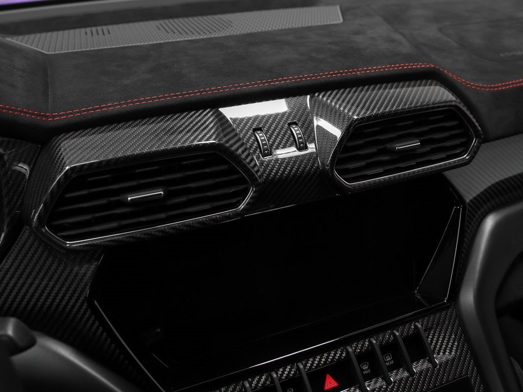 2024 Lamborghini Urus Performante