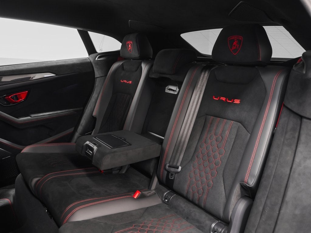 2024 Lamborghini Urus Performante