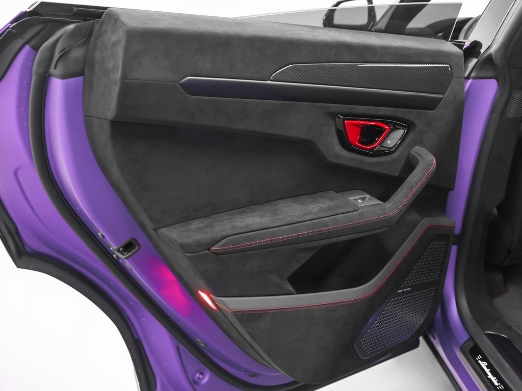 2024 Lamborghini Urus Performante