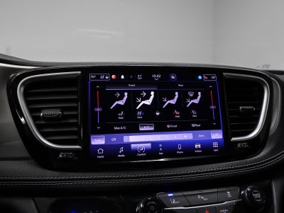 2023 Chrysler Pacifica Hybrid Limited S Appearance