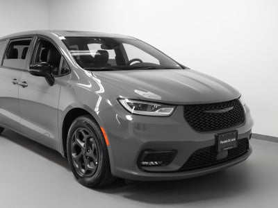 2023 Chrysler Pacifica Hybrid Limited S Appearance