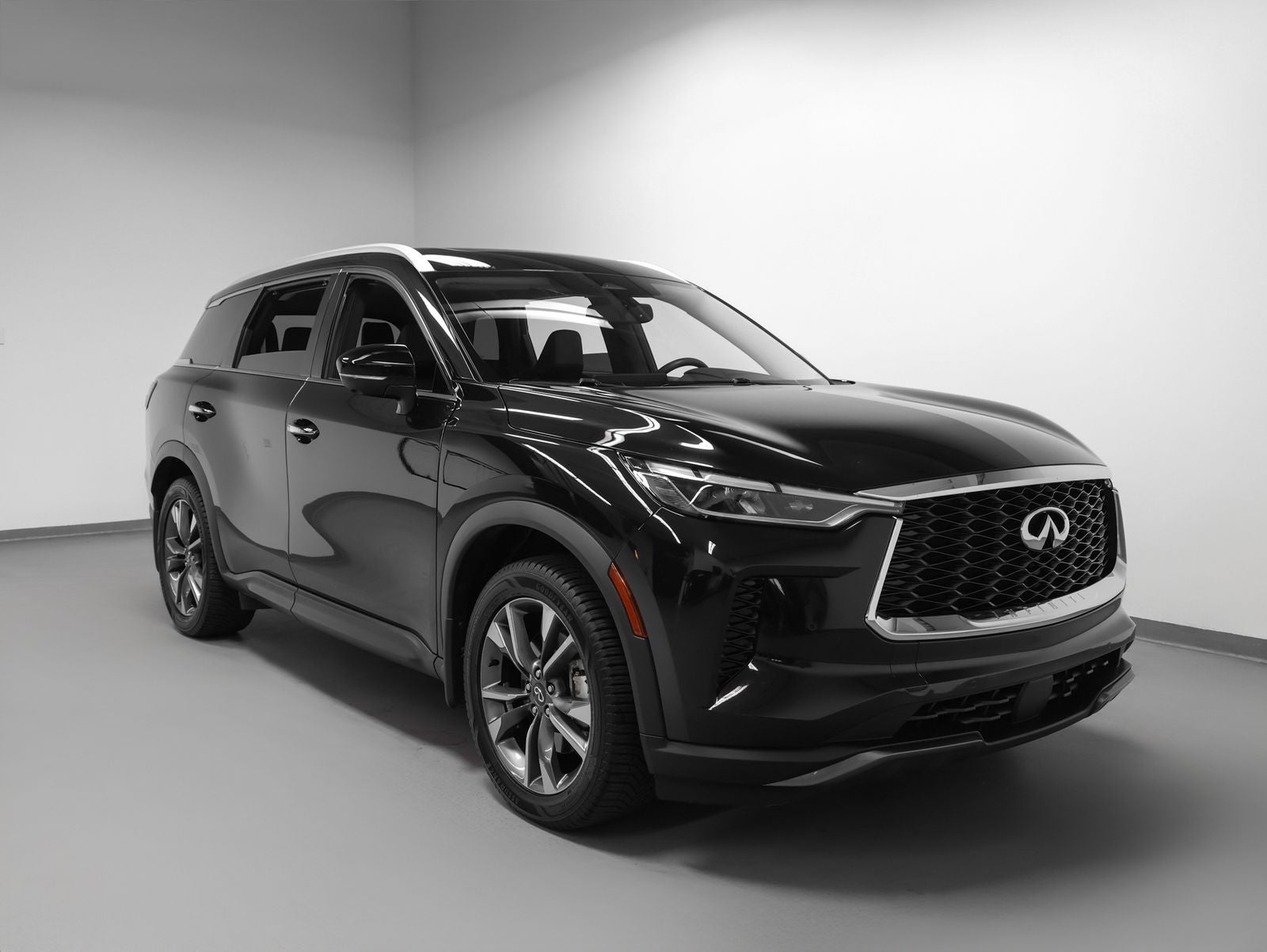 2022 INFINITI QX60 LUXE