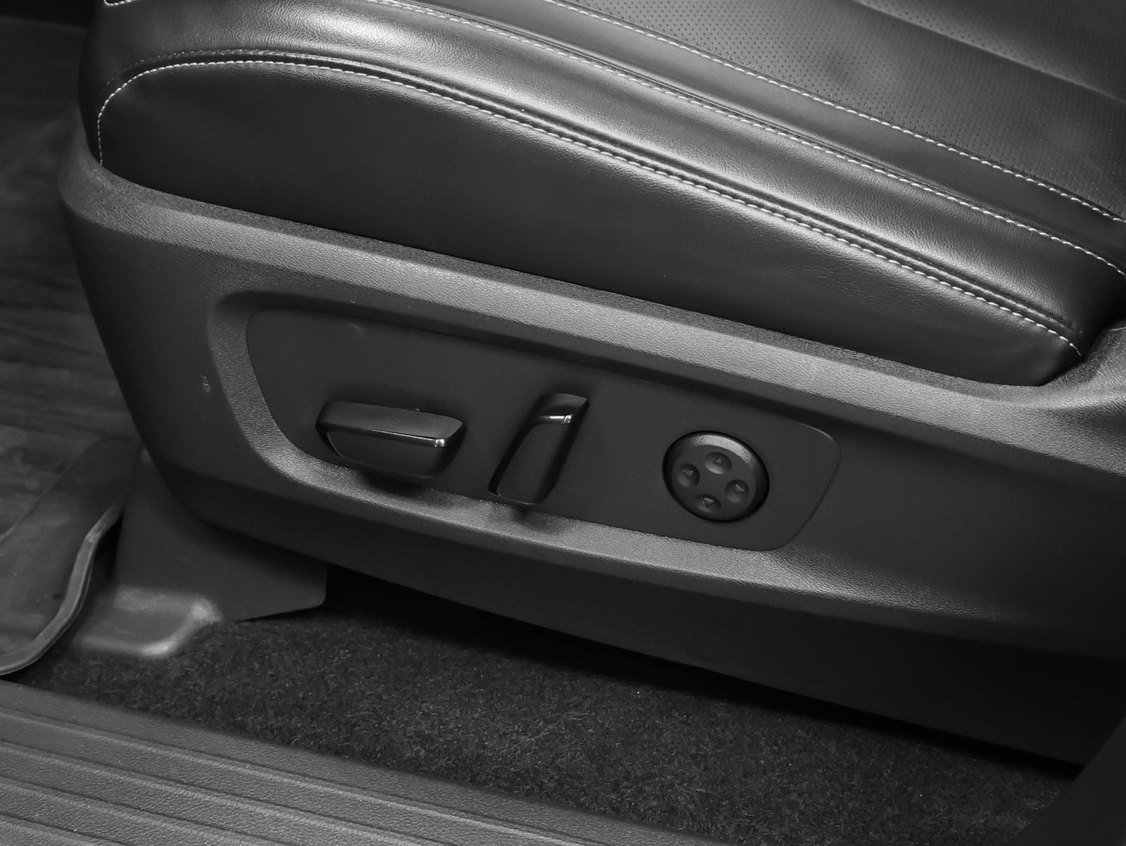 2022 INFINITI QX60 LUXE
