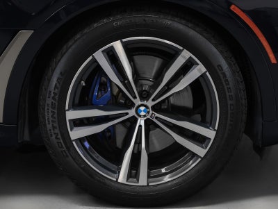 2022 BMW X7 M50i