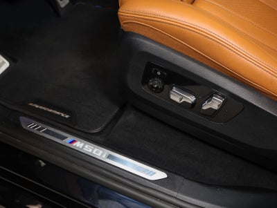 2022 BMW X7 M50i