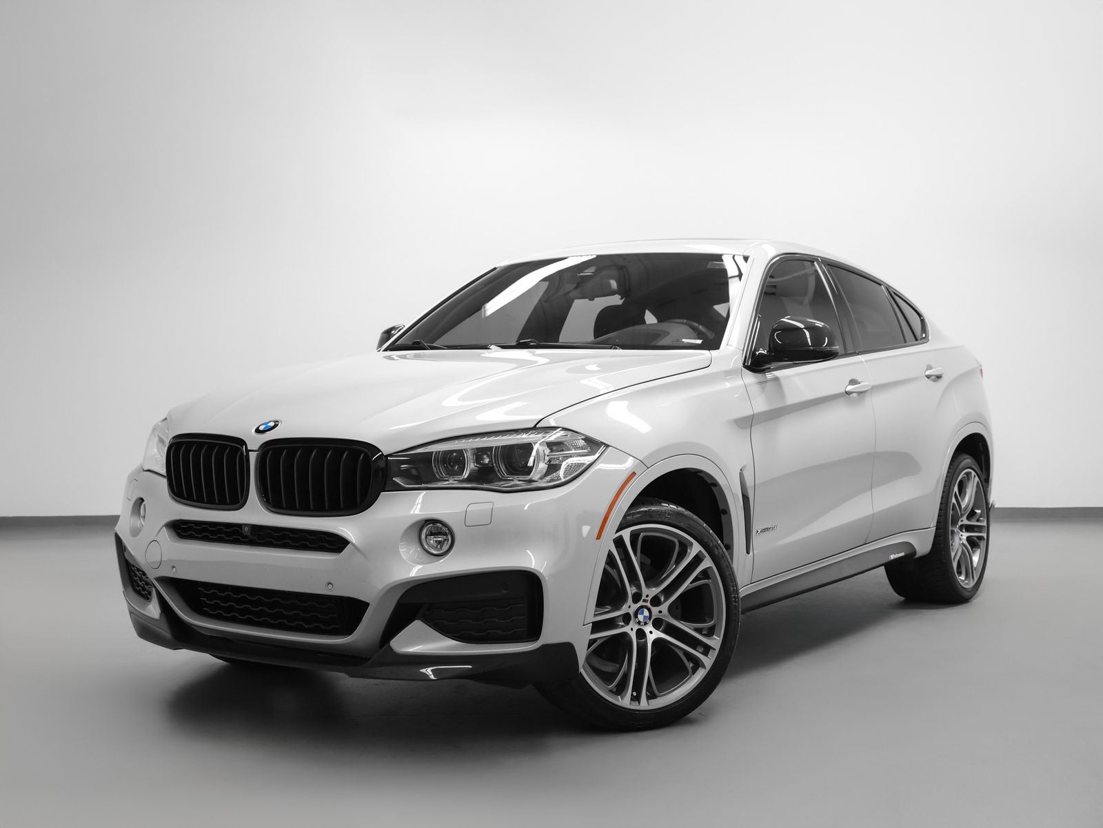 2016 BMW X6 xDrive35i M Sport Line's photo