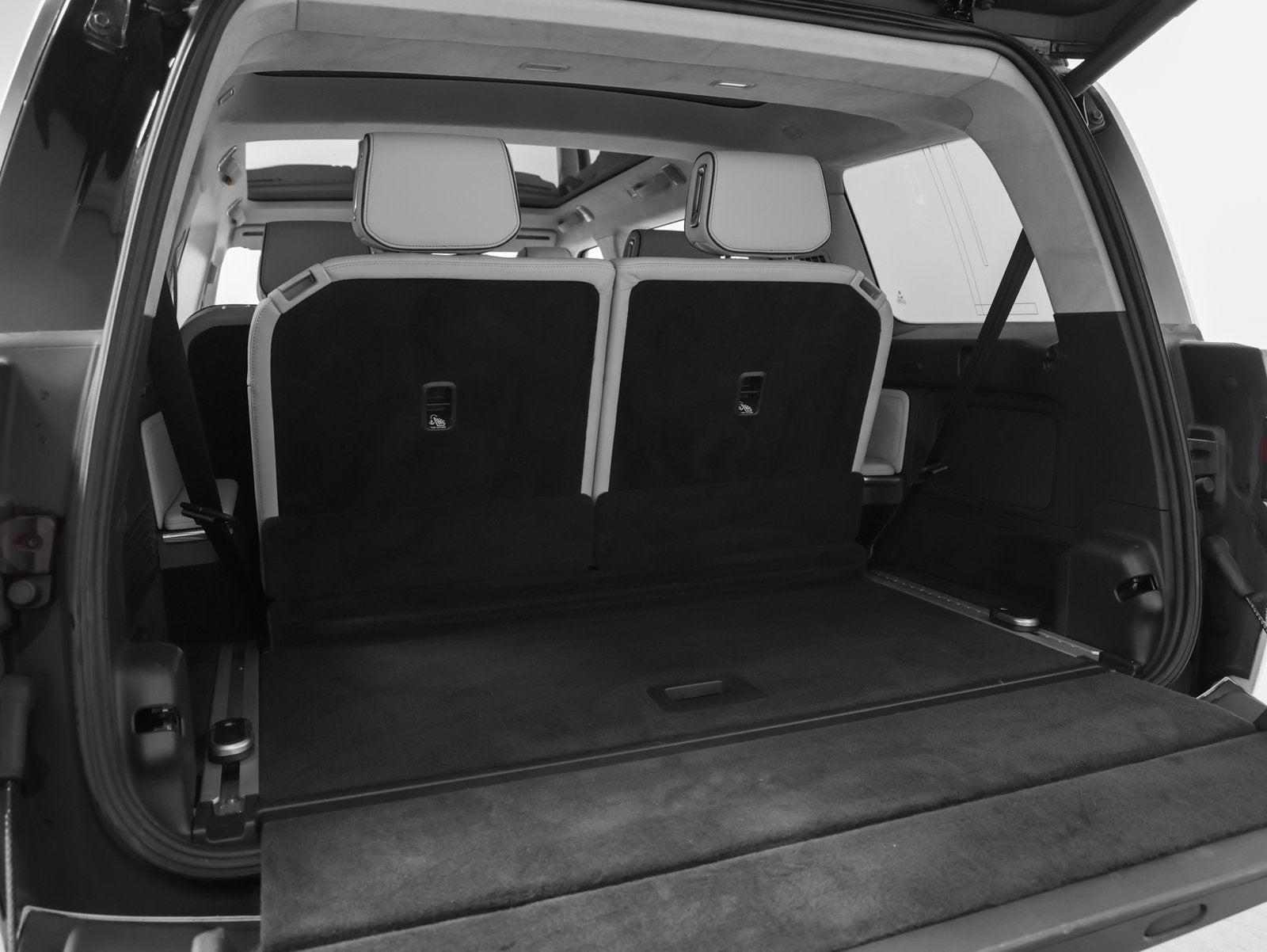 2023 Rivian R1S Adventure Quad Motor Large Pack