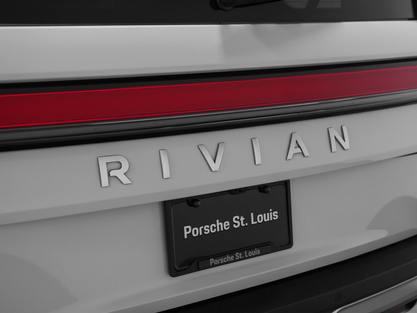 2023 Rivian R1S Adventure Quad Motor Large Pack