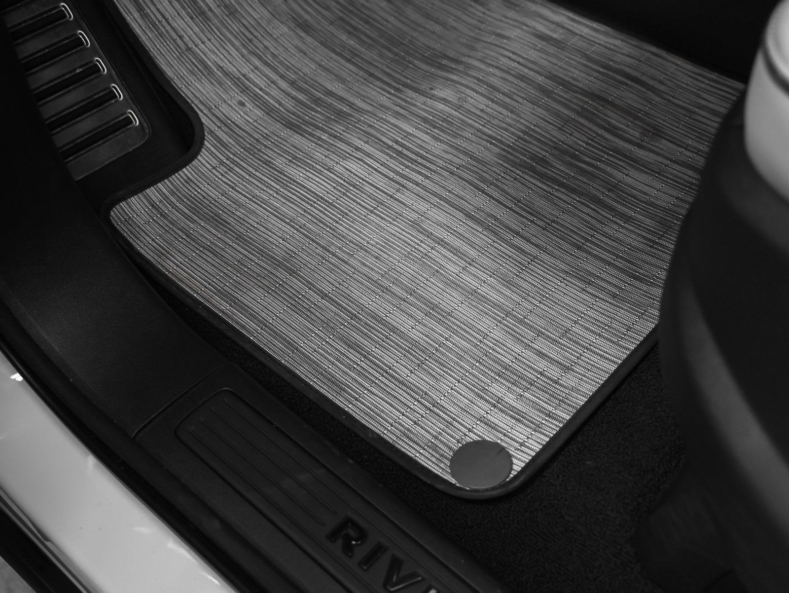 2023 Rivian R1S Adventure Quad Motor Large Pack