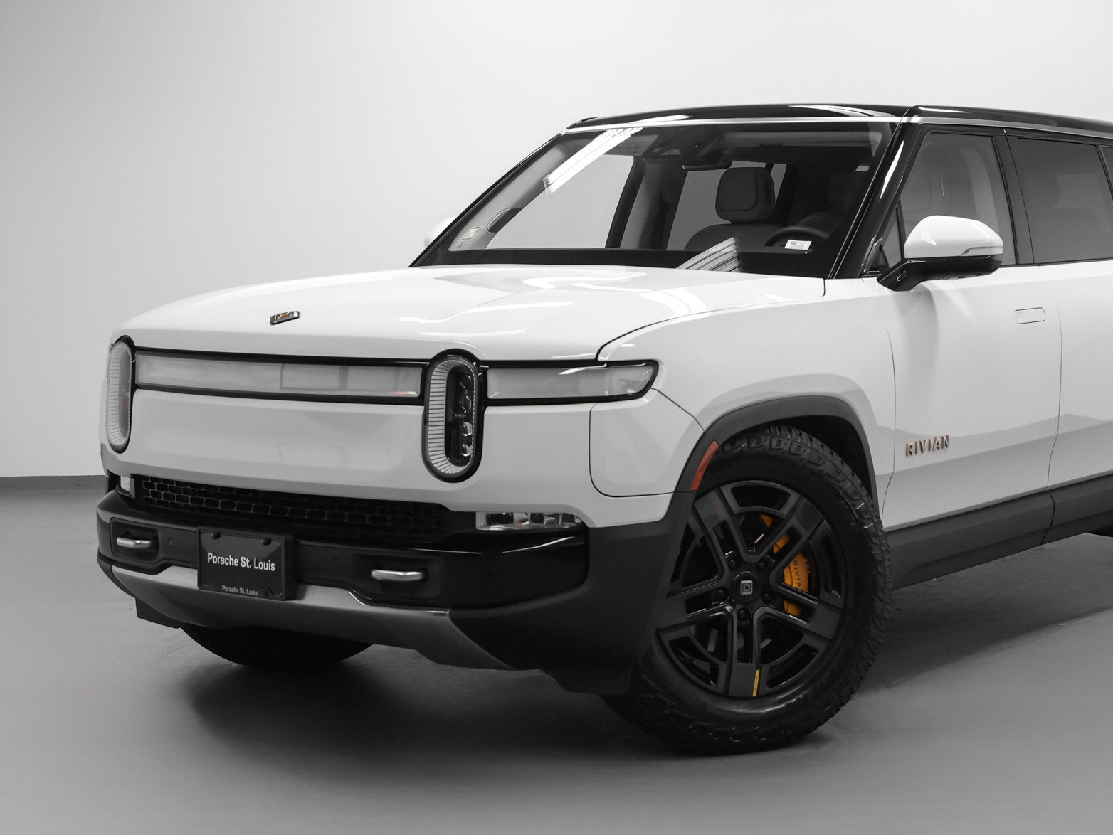 2023 Rivian R1S Adventure Quad Motor Large Pack
