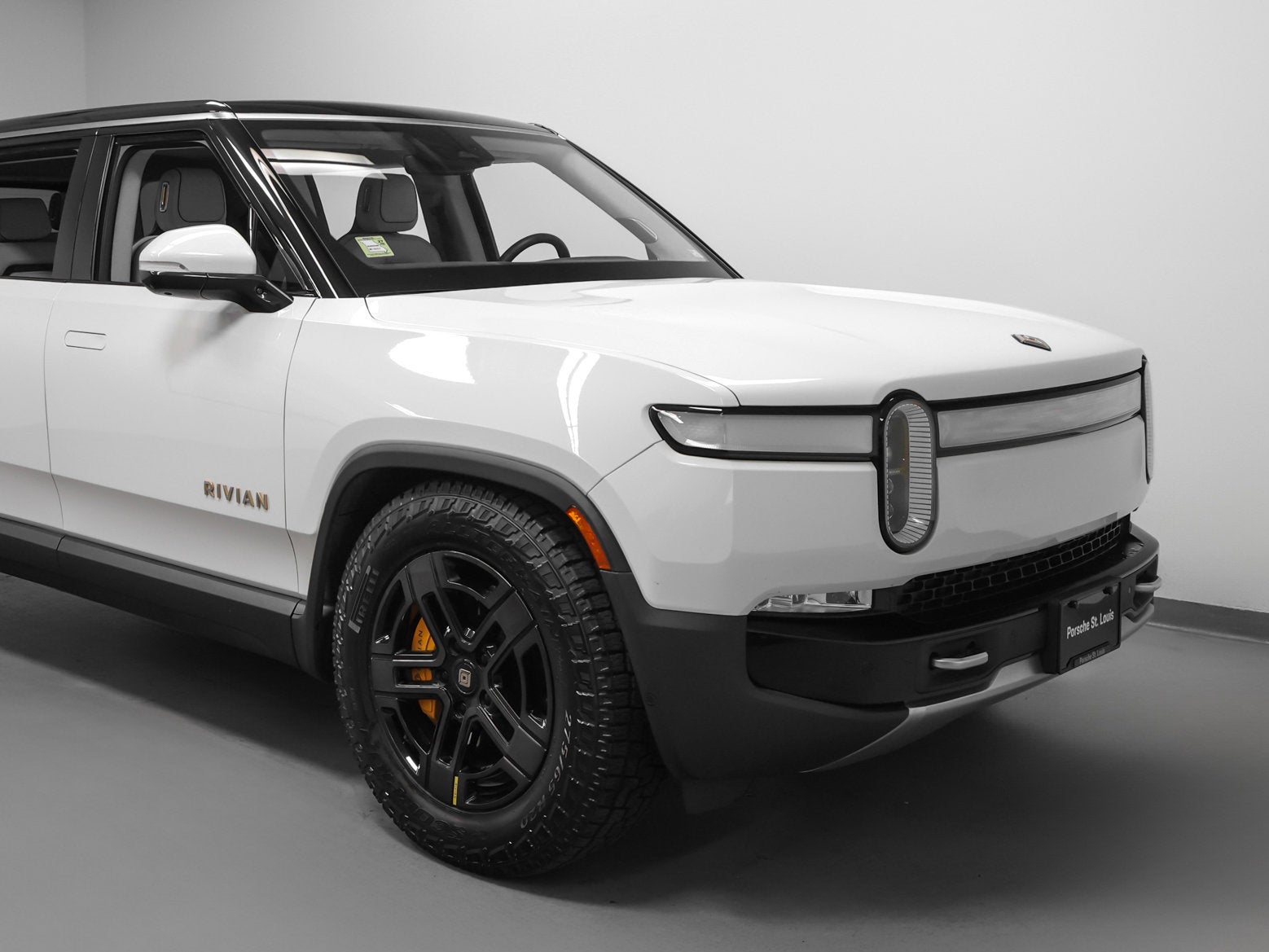 2023 Rivian R1S Adventure Quad Motor Large Pack