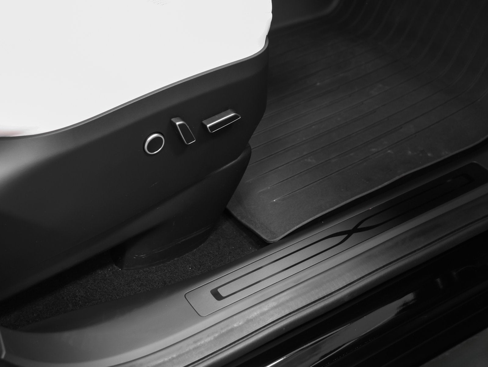 2023 Tesla Model X Base