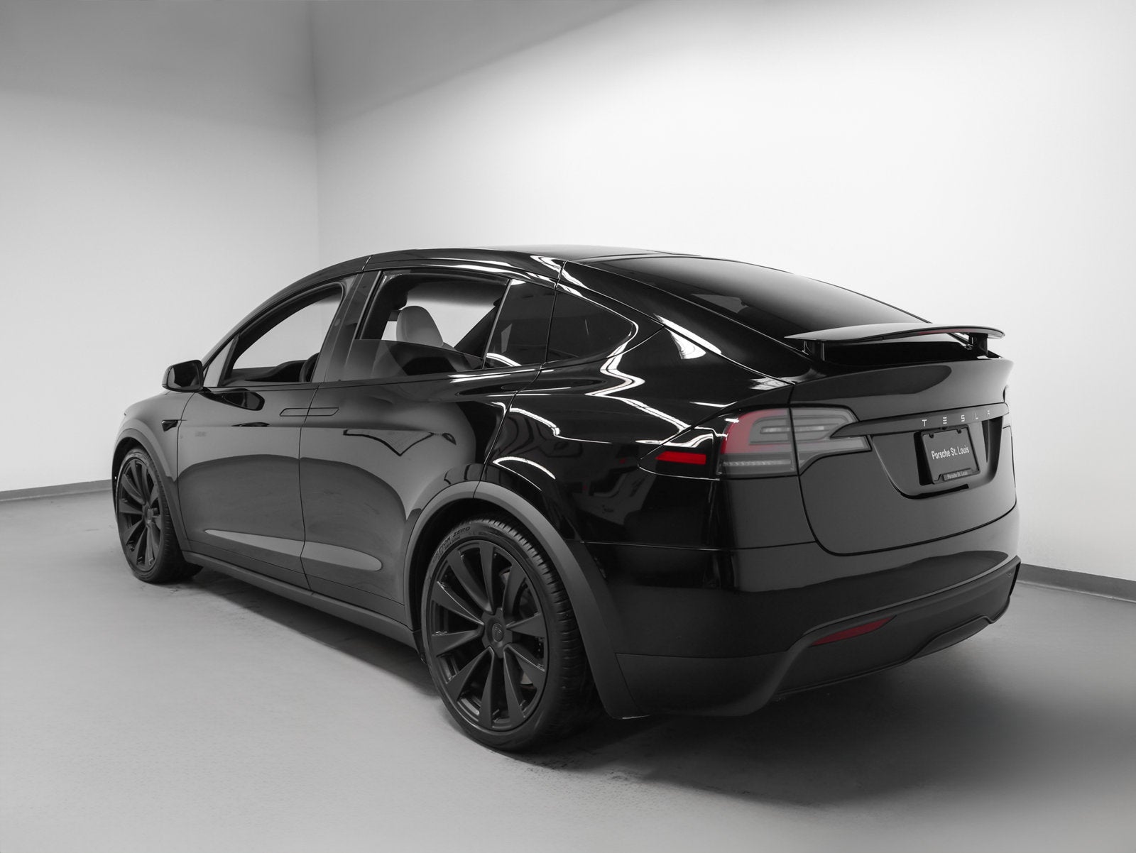 2023 Tesla Model X Base