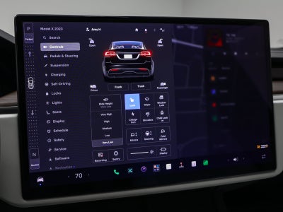 2023 Tesla Model X Base