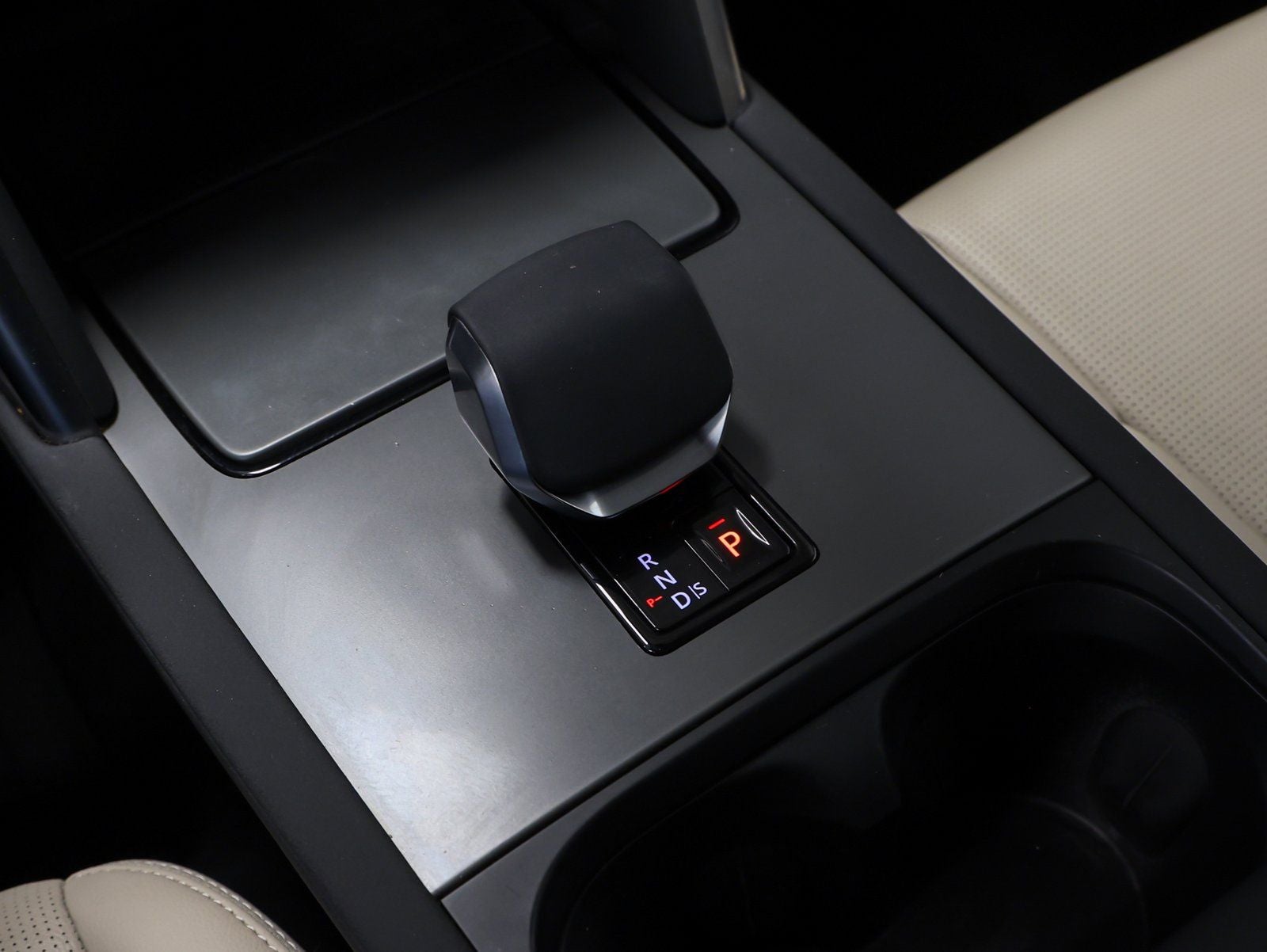 2024 Land Rover Discovery Sport S