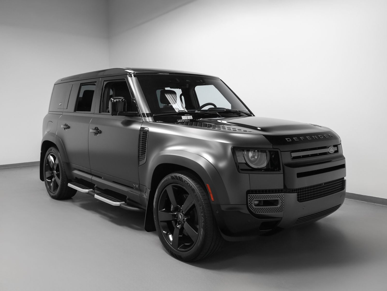 2023 Land Rover Defender 110 Carpathian Edition