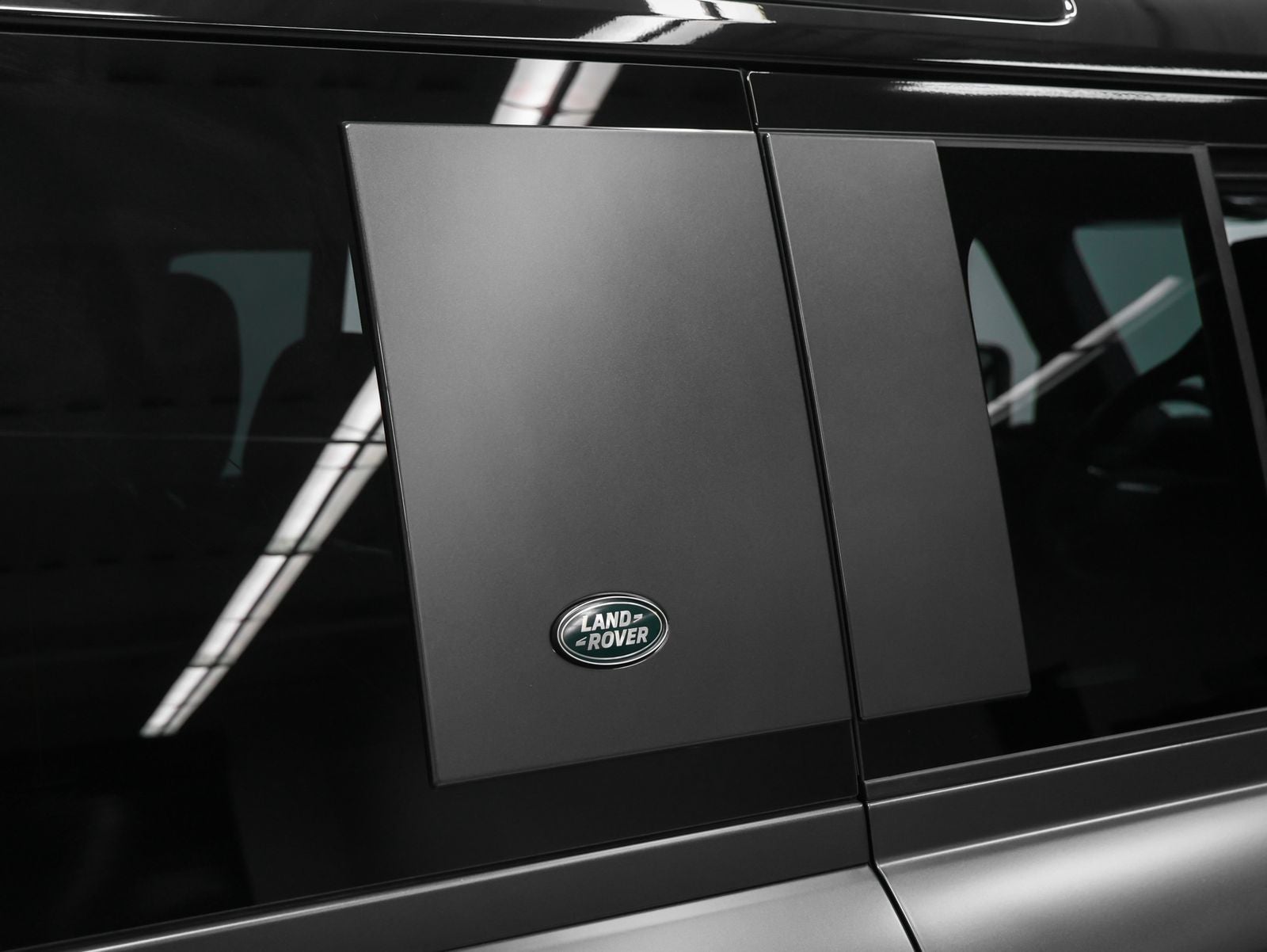 2023 Land Rover Defender 110 Carpathian Edition