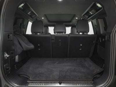 2025 Land Rover Defender 110 V8 P635 OCTA