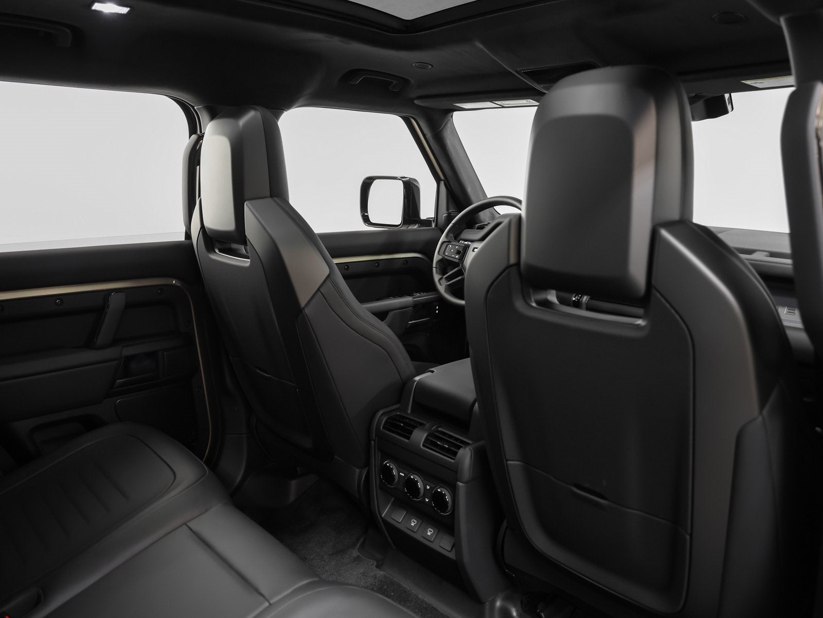 2025 Land Rover Defender 110 V8 P635 OCTA