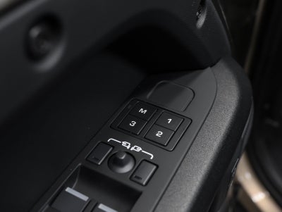 2025 Land Rover Defender 110 V8 P635 OCTA