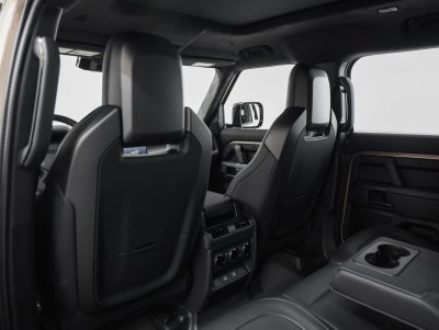 2025 Land Rover Defender 110 V8 P635 OCTA