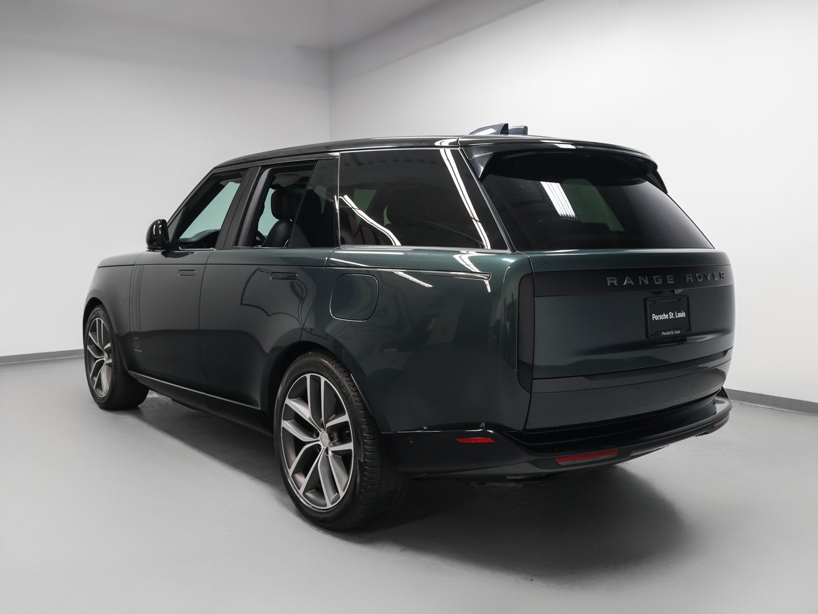 2025 Land Rover Range Rover Plug-In Hybrid Autobiography