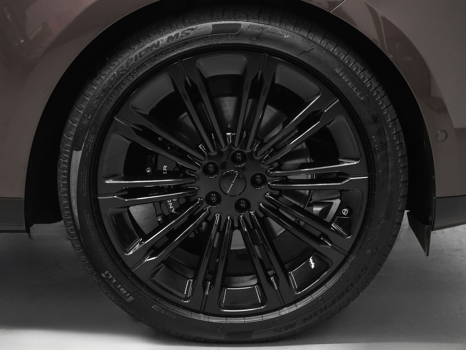 2026 Land Rover Range Rover SE