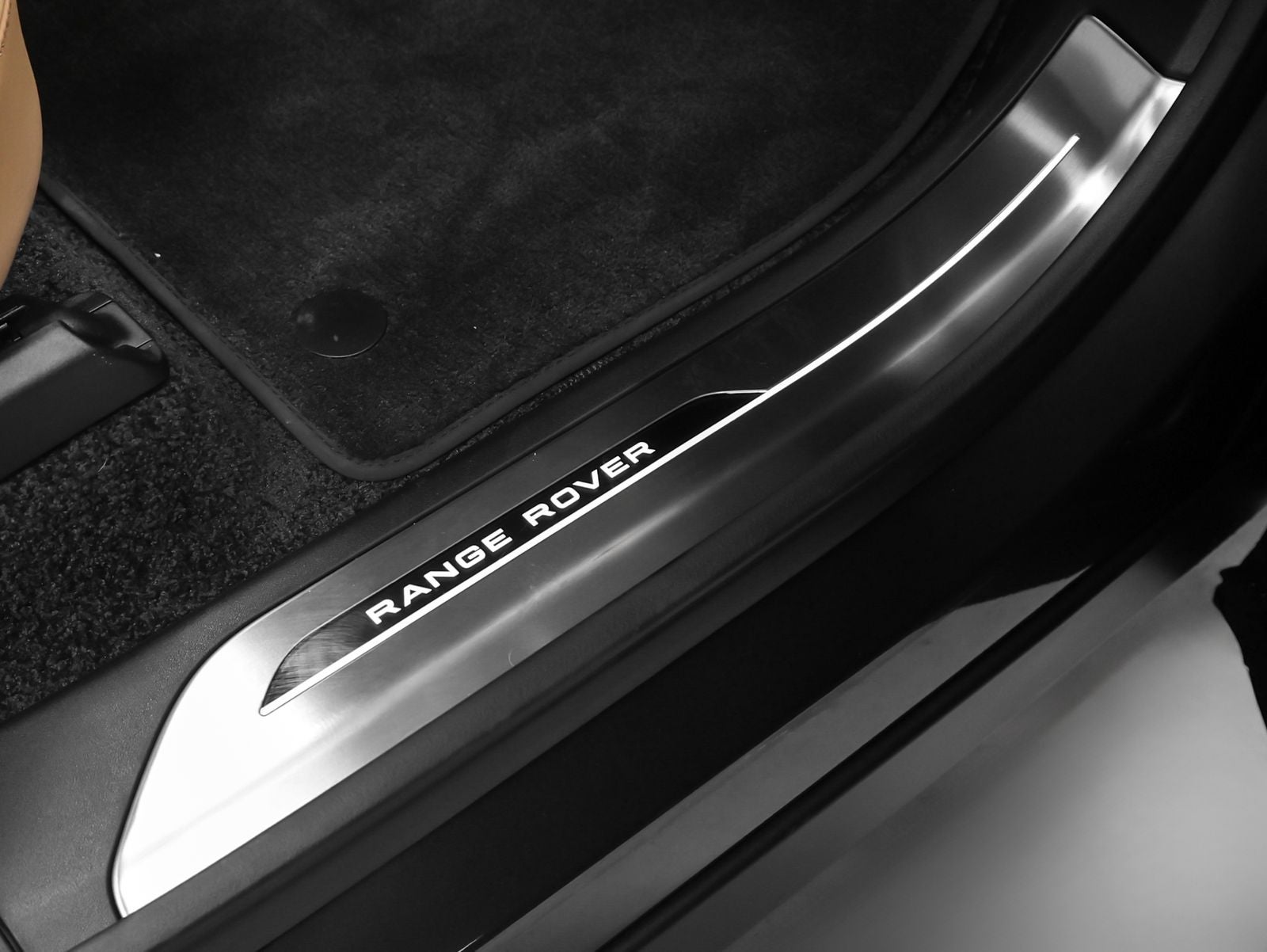 2026 Land Rover Range Rover SE