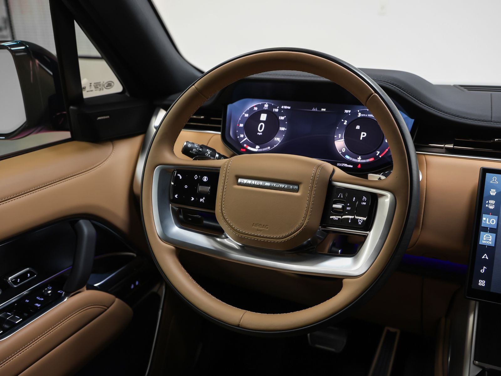 2026 Land Rover Range Rover SE