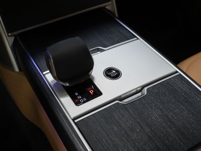 2026 Land Rover Range Rover SE