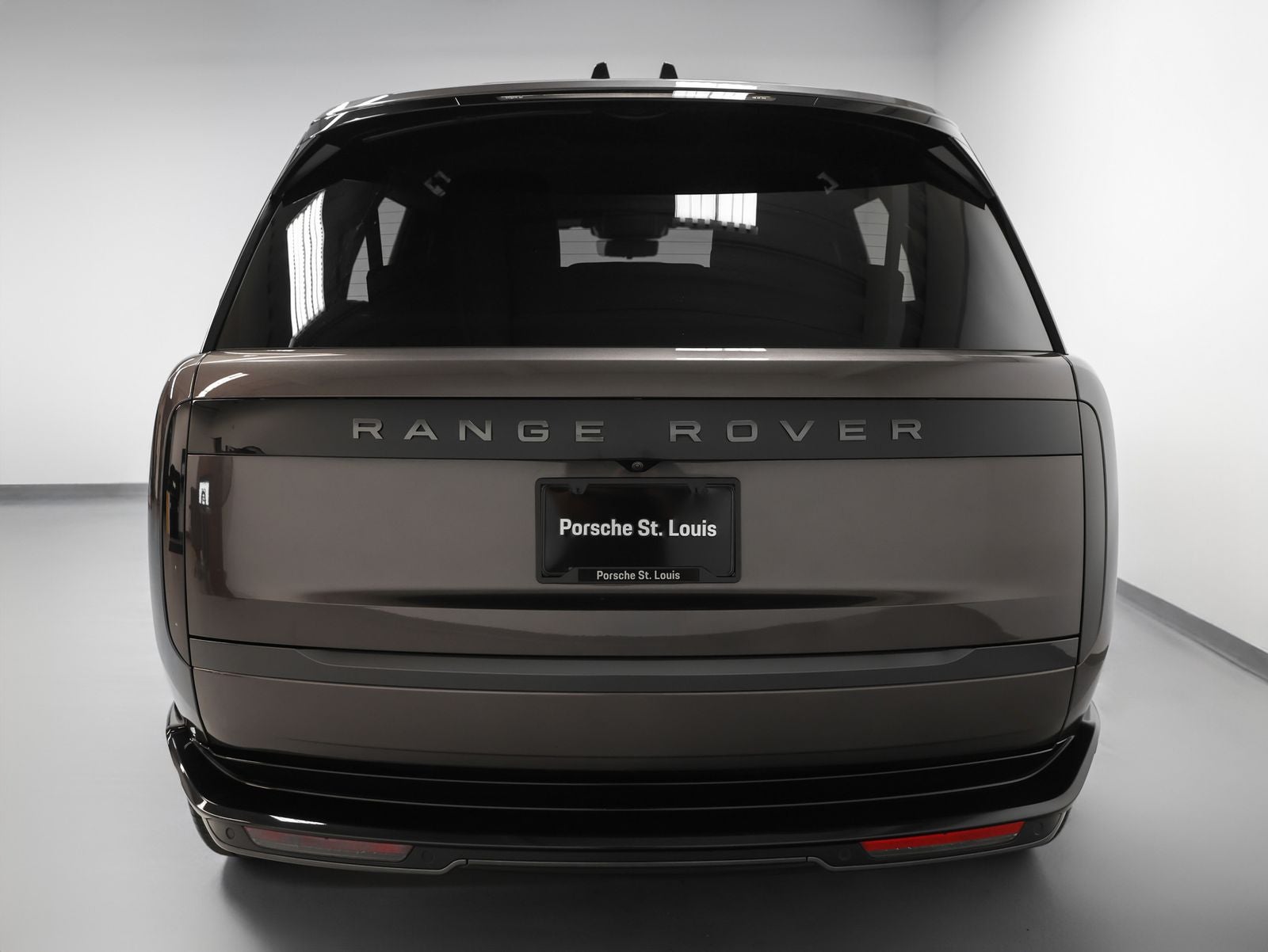 2025 Land Rover Range Rover SE LWB