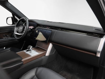 2025 Land Rover Range Rover SE LWB