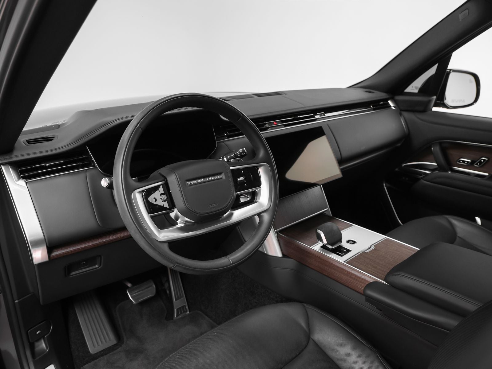 2025 Land Rover Range Rover SE LWB