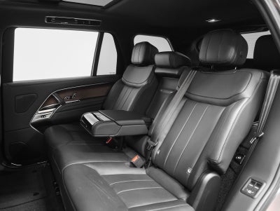 2025 Land Rover Range Rover SE LWB