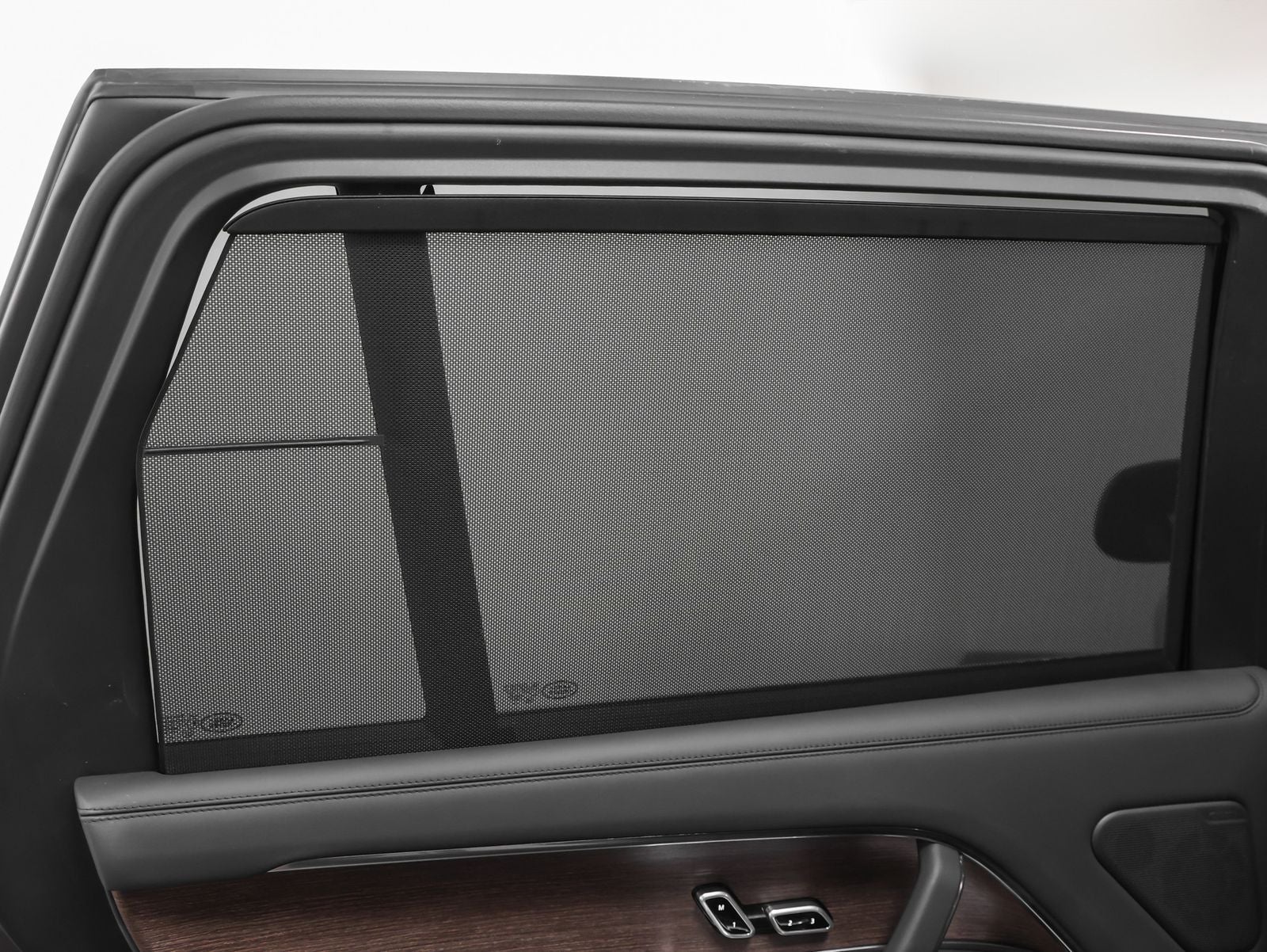 2025 Land Rover Range Rover SE LWB