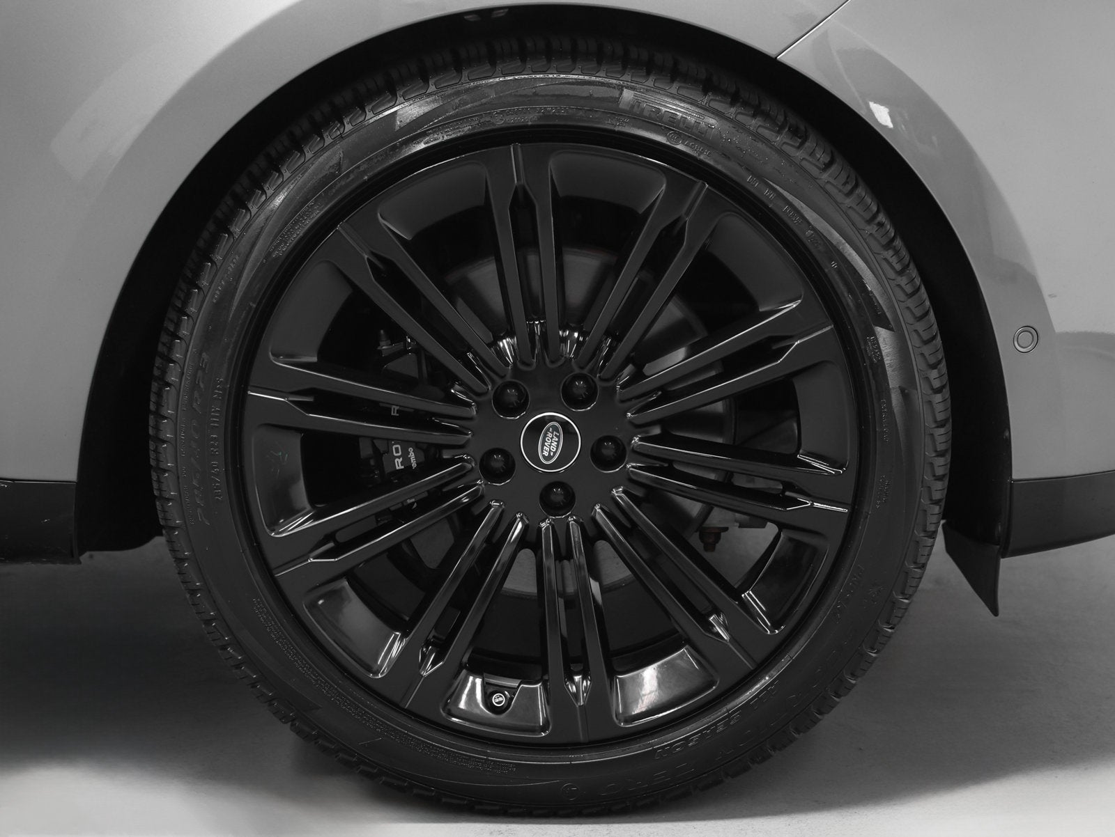 2023 Land Rover Range Rover SE LWB