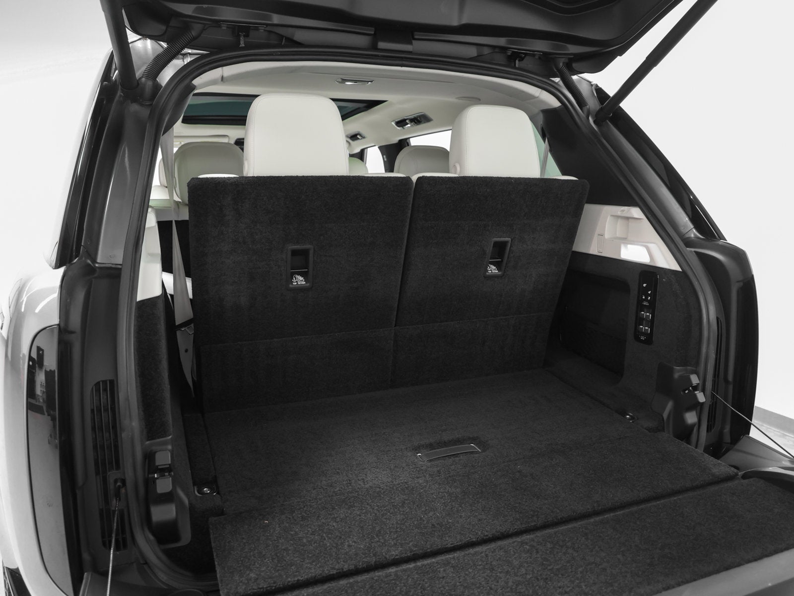 2023 Land Rover Range Rover SE LWB