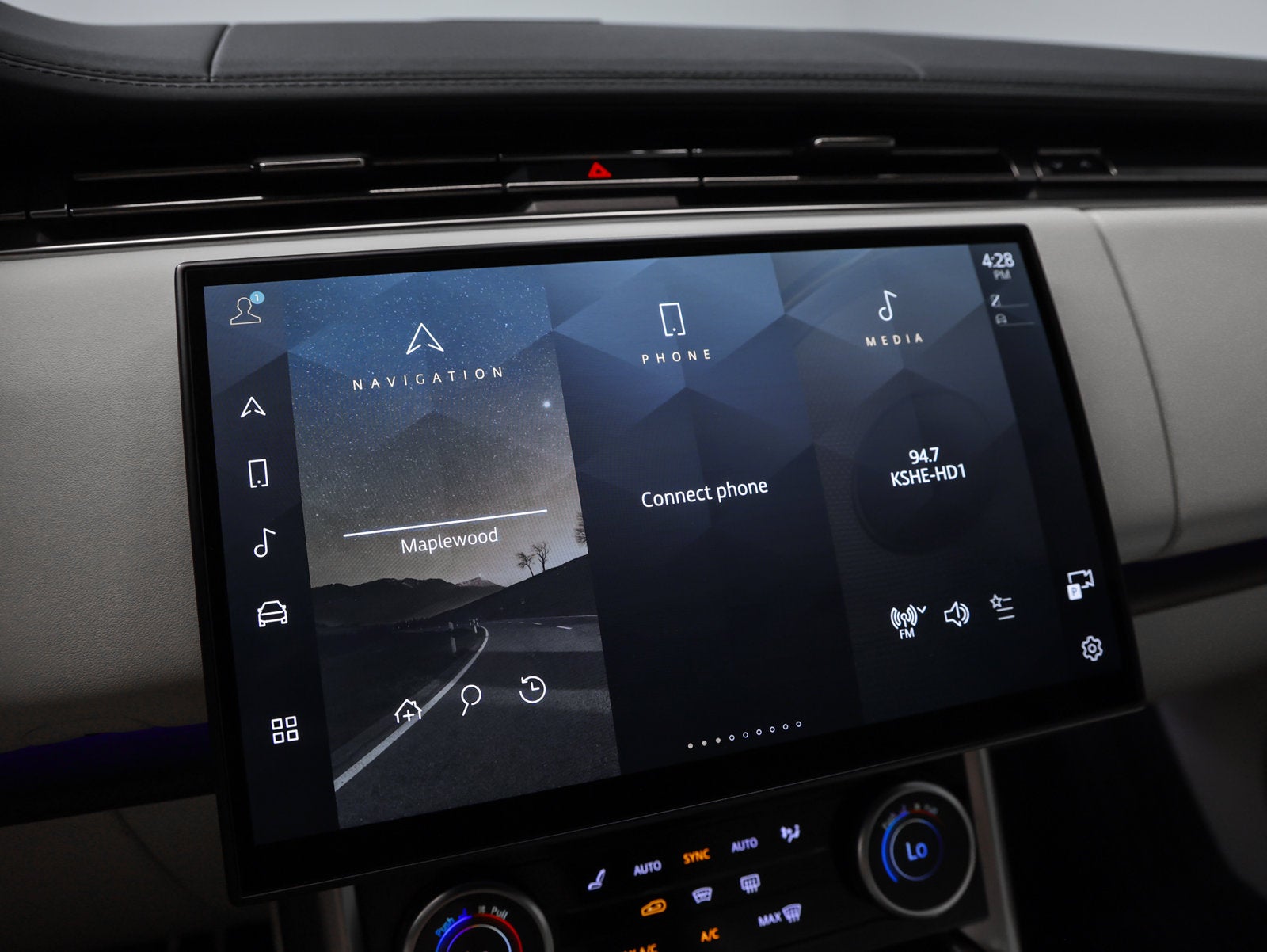 2023 Land Rover Range Rover SE LWB
