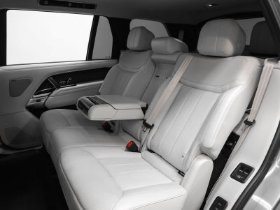 2023 Land Rover Range Rover SE LWB