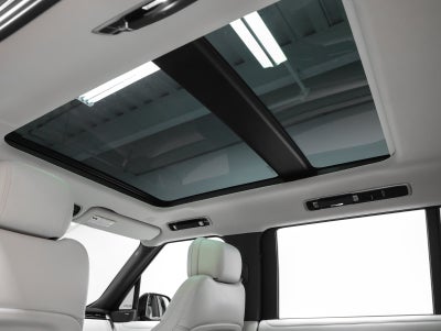 2023 Land Rover Range Rover SE LWB