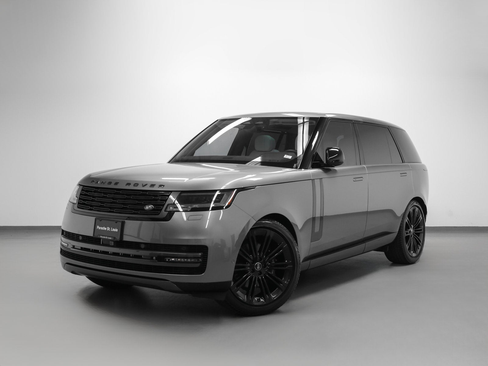 2023 Land Rover Range Rover SE LWB
