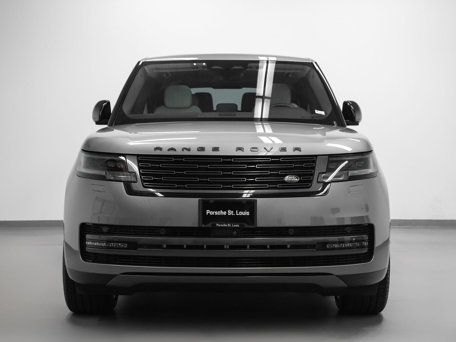 2023 Land Rover Range Rover SE LWB
