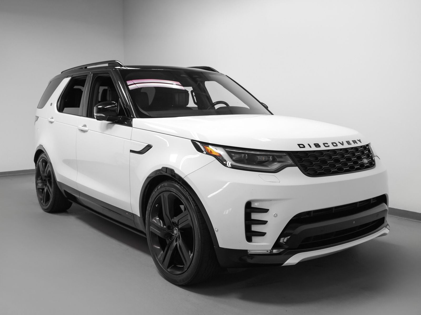 2022 Land Rover Discovery S R-Dynamic