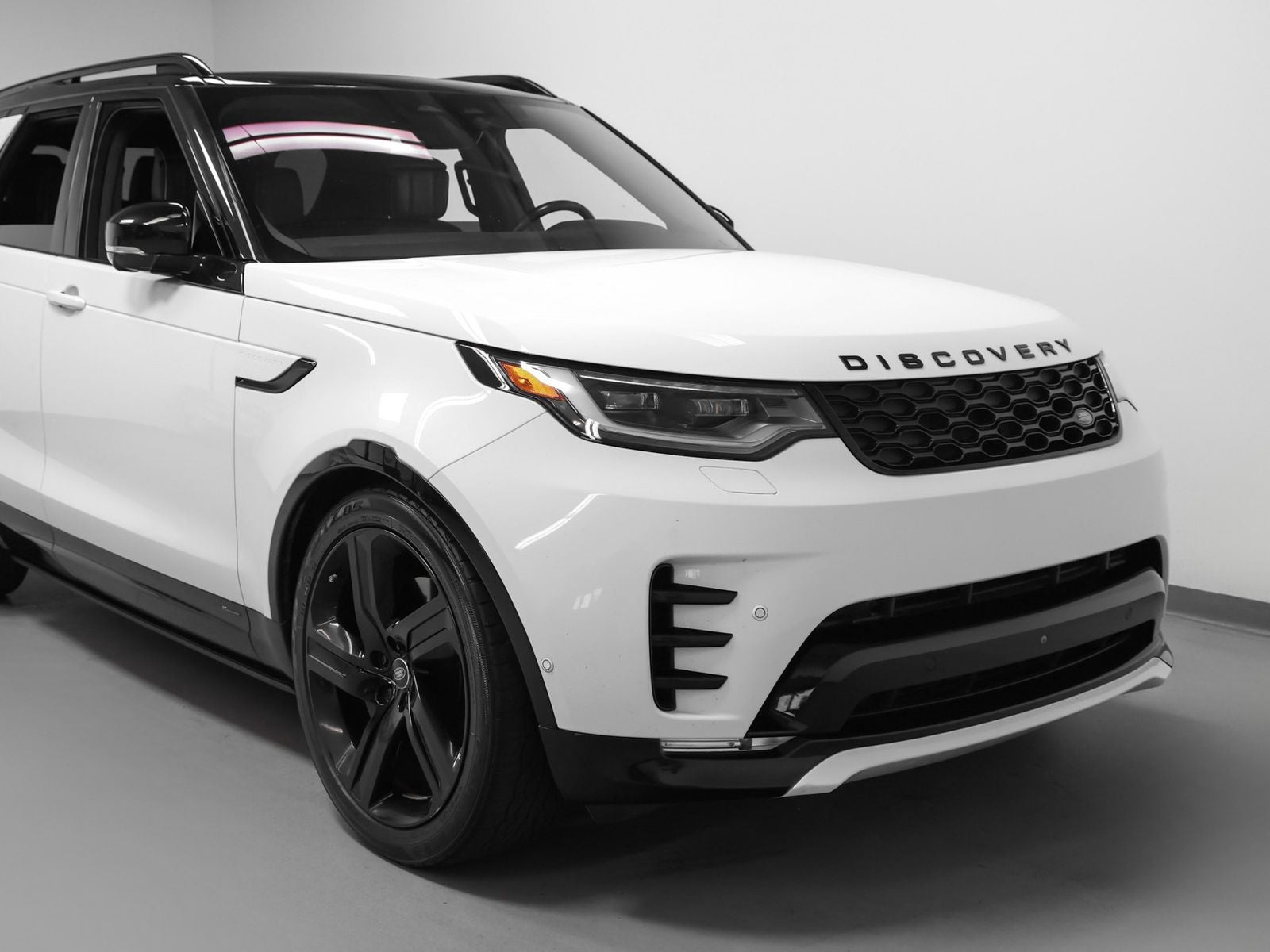 2022 Land Rover Discovery S R-Dynamic