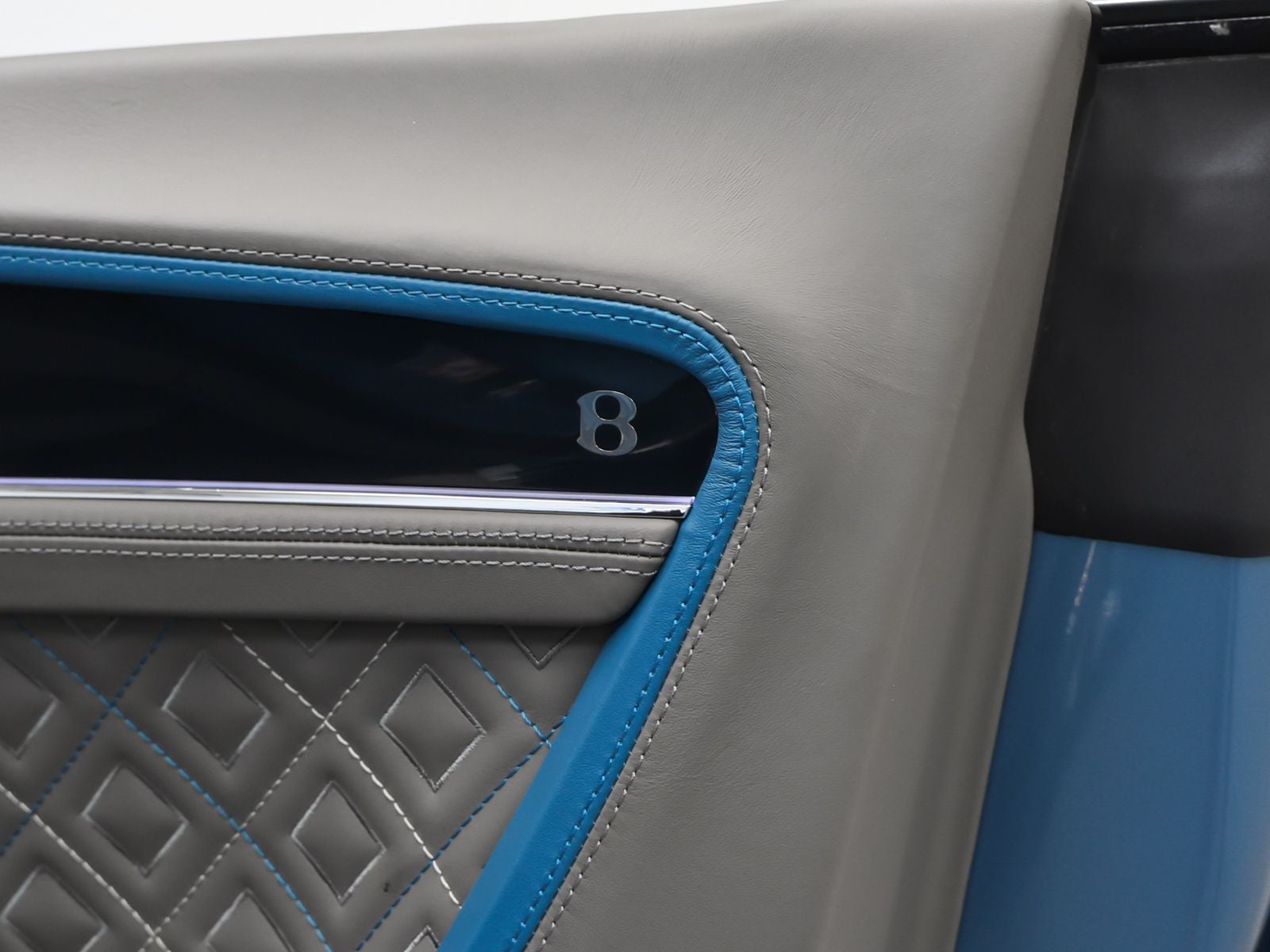 2022 Bentley Continental GT V8